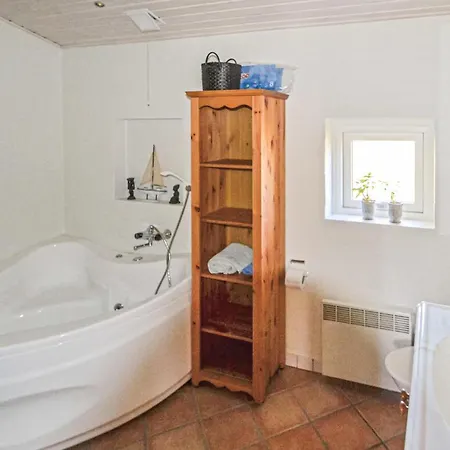Holiday home Pet Friendly In Hadsund With Kitchen Helberskov