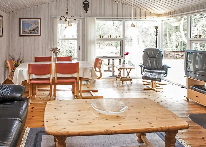 Sletten I Holiday home *